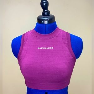 NWOT - Alphalete Athletics OZONE crop bra - Grape- S
